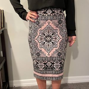 Stretchy pencil skirt
